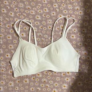 Lululemon like a cloud bra